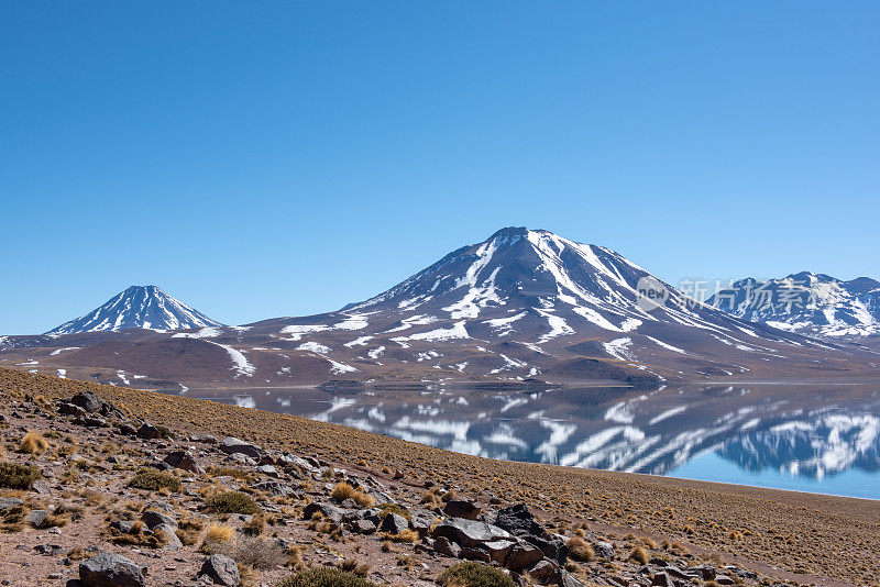 智利安托万法加斯塔地区的圣佩德罗・德・阿塔卡马(Lagunas Miscanti和迷你)